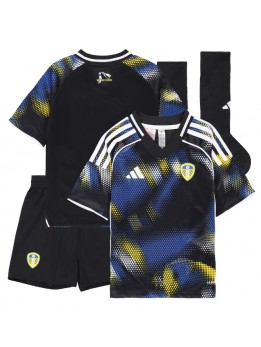 Billige Leeds United Tredjedraktsett Barn 2025-26 Kortermet (+ Korte bukser)